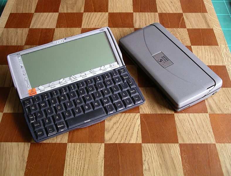 788px-Psion_5mx_17o06.jpg