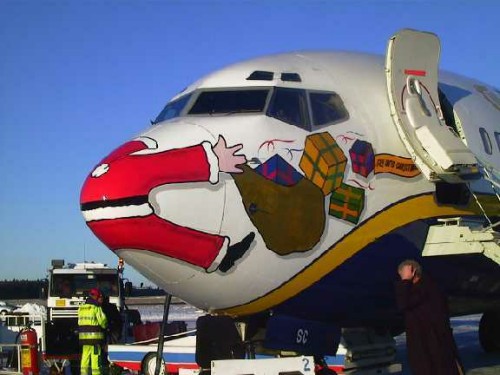 funny-father-xmas-on-airplane.jpg