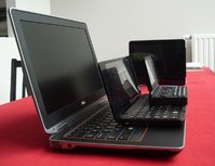 size_comparison_laptop_vaioP_pandora_fromside.jpg