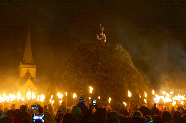 brockham-bonfire-DSC04406.jpg