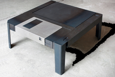 NeulantvanExel-FloppyTable-full.jpg