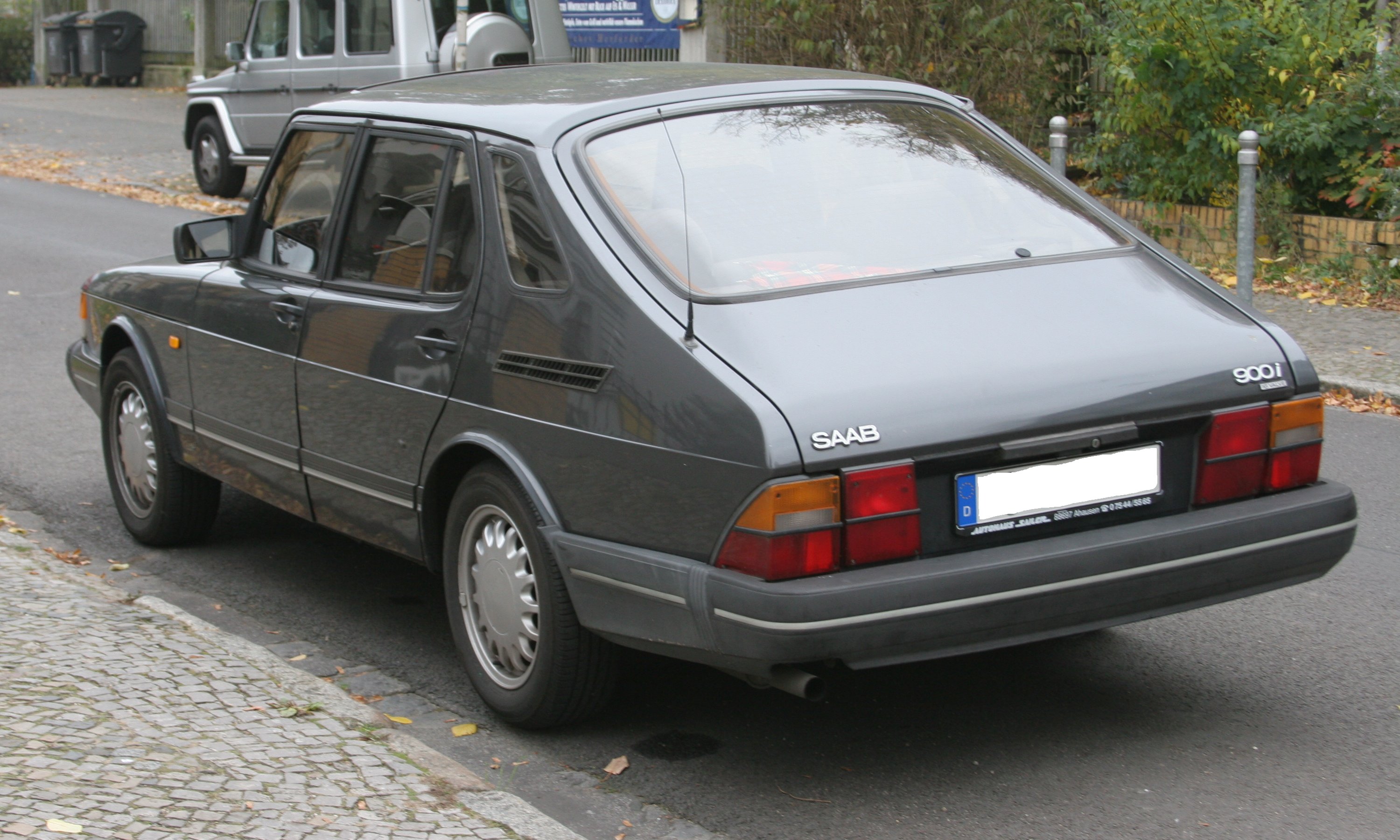 Saab_900i_16v.jpg