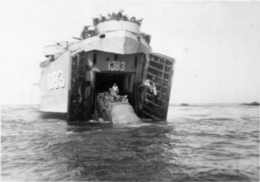 LST1083_USS_Plumas_County_b.jpg
