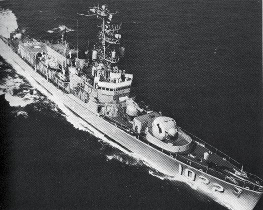 USS_Lester_%28DE_1022%29.jpg