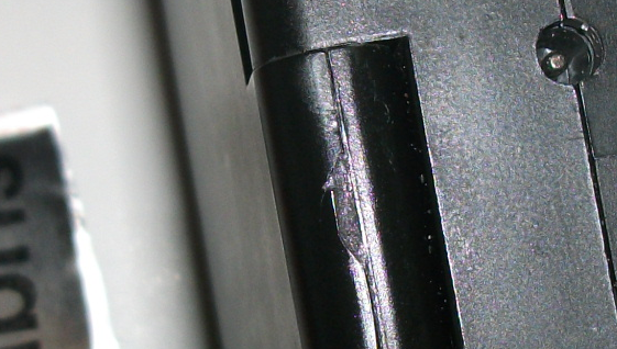 Hole_plus_Sugru_2_Close-up.png