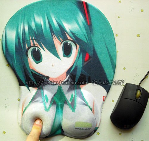 Free-shipping-TOT-Selling-3D-Sexy-Beauty-Hatsune-Miku-Anime-Cartoon-Cosplay-Silicon-Wrist-Rest-Mouse.jpg